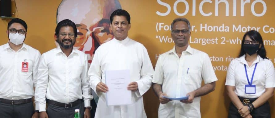 Authorities from Don Bosco College, Panjim, and FiiRE (Forum for Innovation Incubation Research & Entrepreneurship) after the contract signing on 22nd December 2020, India