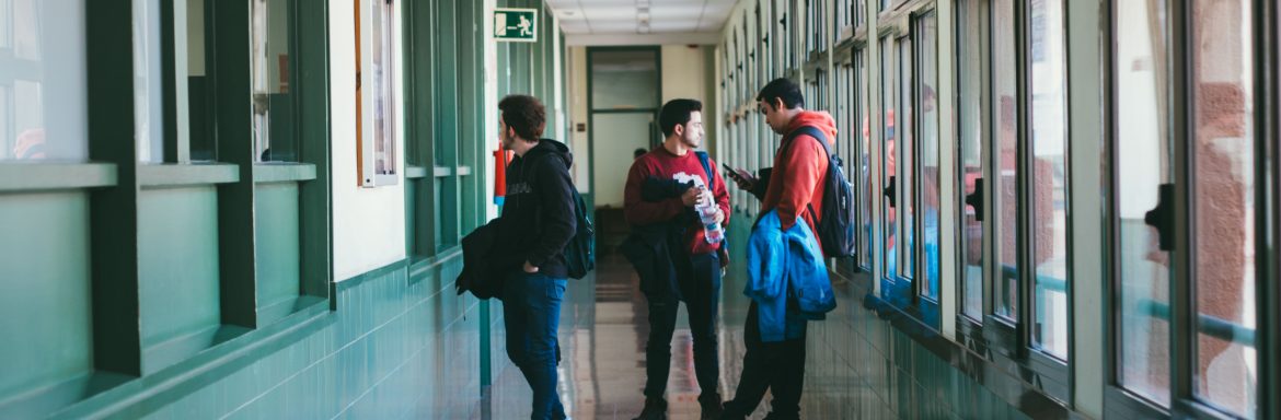 Estudiantes de la Escola Universitària Salesiana de Sarrià (EUSS) regresan a las clases presenciales, Barcelona, España