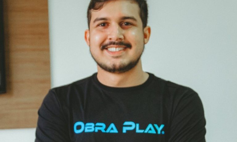 Maxwell Cavalin, criador da startup Obra Play, com foco na construção civil nacional no Brasil