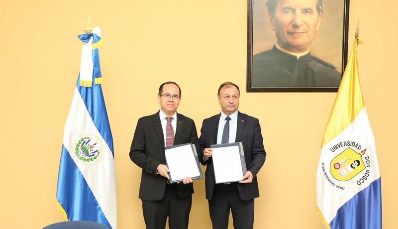 Universidad Don Bosco, San Salvador y Turkish Aerospace INC firman convenio de cooperación