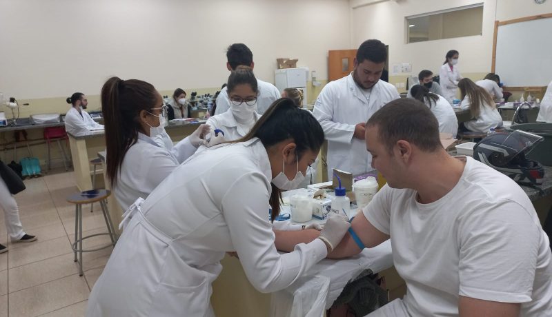 Biomedicina do UniSALESIANO cadastra 125 voluntários de doadores de medula óssea