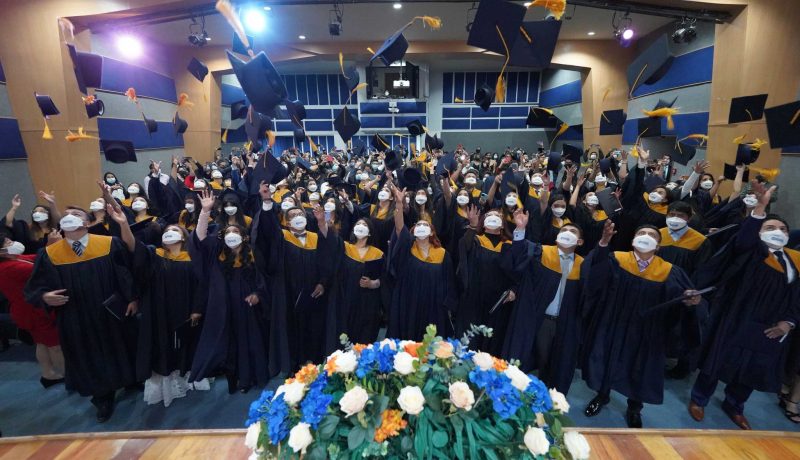 115 nuevos profesionales recibieron su título de tercer nivel en el Campus Quito de la Universidad Politécnica Salesiana Ecuador