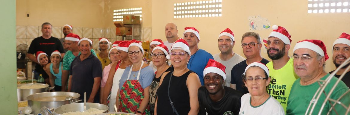 “Almoço de Natal” do Oratório Dom Bosco de Araçatuba tem bicicletas e bombons