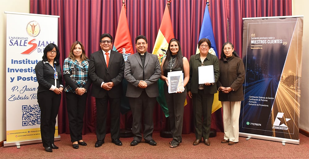 Universidad Salesiana de Bolivia (USB) firma de Contrato con la entidad Certificadora Acreditada STAREGISTER International Inc.