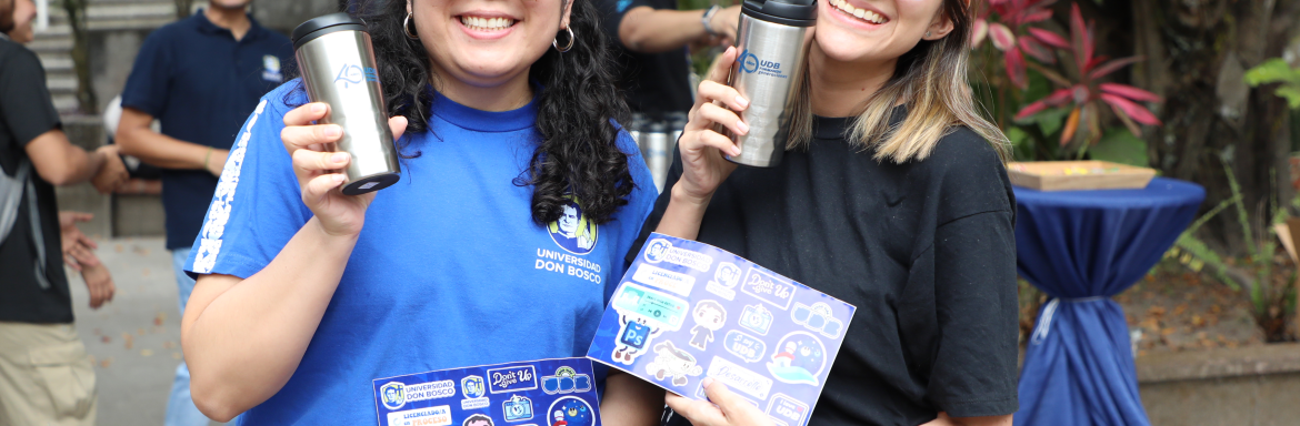 Estudiantes, docentes, personal de atención y toda la Comunidad Universitaria de la Universidad Don Bosco celebró con alegra la esperada fiesta de Don Bosco, magno evento que se celebra en todo el mundo cada 31 de enero, recordando al padre y maestro de la juventud, fundador de la congregación salesiana.