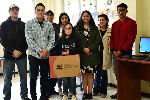 La Universidad Politécnica Salesiana (UPS), a través de la Cátedra UNESCO "Tecnologías de Apoyo para la Inclusión Educativa", el grupo IEEE SIGHT de su rama estudiantil, ASU Recicla, la Carrera de Educación Básica (sede Cuenca) y el respaldo de SIGHT Sección Ecuador, realizaron la entrega e implementación del proyecto "Aula Tecnológica para la Inclusión Educativa" en la provincia de Cañar.