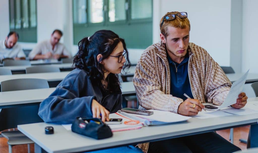 España - La EUSS aumenta un 5,5% la partida de becas para "hacer más accesible la ingeniería aplicada"