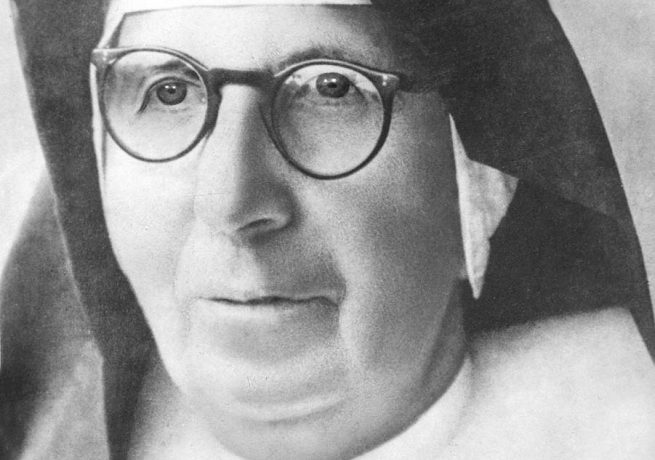 El viernes 13 de junio de 2025, a las 9:00, en la Sala del Consistorio del Palacio Apostólico Vaticano, el santo padre León XIV presidió la celebración de la Hora Tercia y el Consistorio Ordinario Público para la canonización de algunos beatos, cuyas causas fueron promovidas durante el pontificado del papa Francisco. En esta ocasión el Pontífice, en su primer Consistorio Ordinario Público, decretó que Maria Troncatti, hermana profesa de la Congregación de las Hijas de María Auxiliadora, nacida en Córteno Golgi (Italia) el 16 de febrero de 1883 y fallecida en Sucúa (Ecuador) el 25 de agosto de 1969, sea inscrita en el Álbum de los Santos el domingo 19 de octubre de 2025.