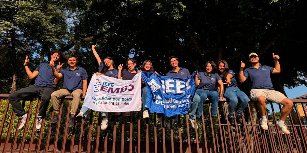 El Salvador - UDB recibe reconocimiento internacional por el mejor capítulo estudiantil IEEE EMBs de América Latina