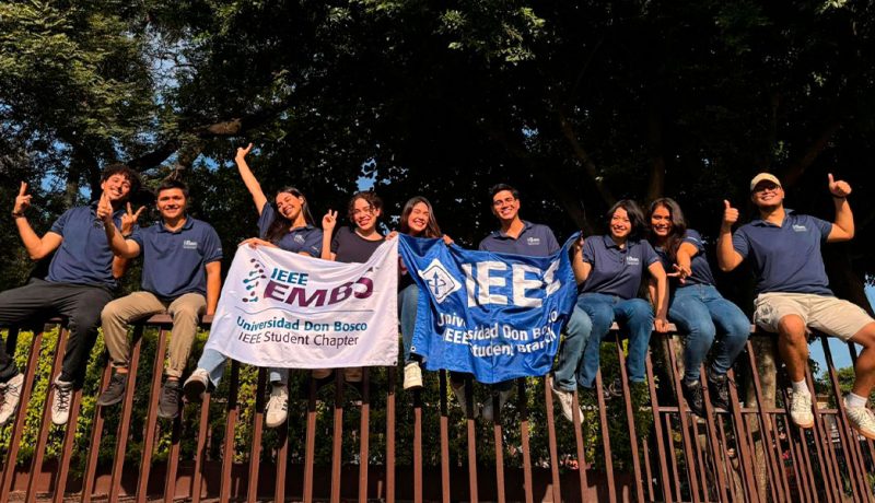 El Capítulo Estudiantil IEEE de la Universidad Don Bosco, EMBs (Engineering in Medicine and Biology Society) , ha sido reconocido como mejor capítulo estudiantil de la región de América Latina gracias a las diferentes acciones que ha llevado a cabo para contribuir al desarrollo educativo, técnico y profesional de sus miembros.