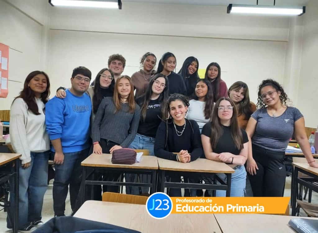 Argentina - El poder del arte en la educación: estudiantes del Instituto Superior Juan 23 aprenden a enseñar desde la emoción