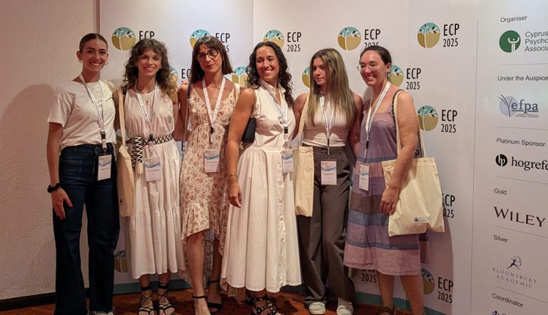 Una delegazione dell’Istituto Universitario Salesiano di Venezia (IUSVE) sta partecipando all’European Congress of Psychology, tenutosi a Paphos (Cipro) dall’1 al 4 luglio 2025, portando un contributo scientifico di rilievo nel panorama della psicologia europea. La delegazione, guidata da Davide Marchioro, responsabile dell’Area di Psicologia dello IUSVE, Fabio Benatti, coordinatore dei corsi di Baccalaureato, Marco Zuin, coordinatore di ricerca, Cinzia Tieuli, referente Relazioni internazionali Area di Psicologia, Maria Lucia Caniglia, docente di Aging Psychology e Lisa Avanzi, responsabile eventi dell’Area di Psicologia dello IUSVE, ha presentato ben sette contributi, di cui cinque poster e due oral presentation, a testimonianza della vitalità scientifica dell’Ateneo.