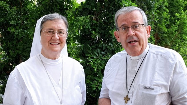 A heartfelt appeal to sow peace and reconciliation, addressed to young people from every corner of the world, comes to life in a video released today across all digital channels of the Salesian Family and published on the website symjubilee.org. Fr. Fabio Attard, Rector Major of the Salesians of Don Bosco, and Sr. Chiara Cazzuola, Mother General of the Daughters of Mary Help of Christians, have called on young people worldwide to become builders of a disarmed, reconciled, and hope-filled future.