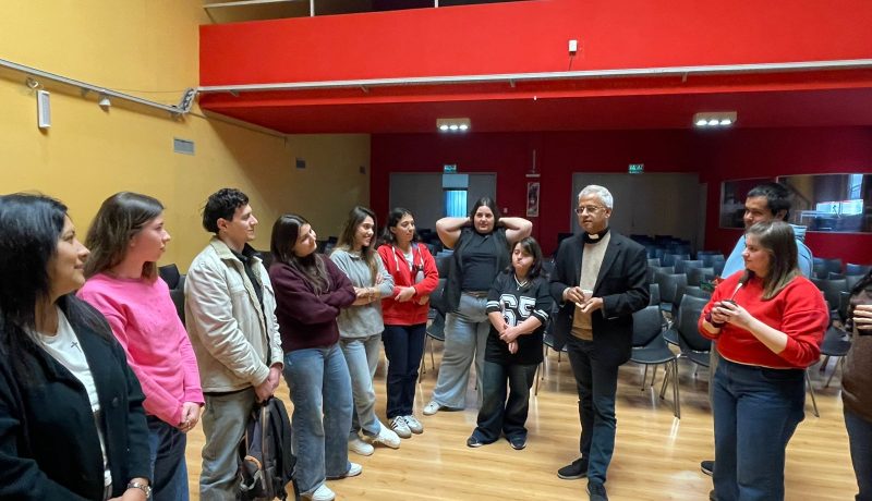 El Coordinador General de las IUS, El P. George Thadathil, impulsa la misión universitaria salesiana en la Casa Salesiana de Educación Superior en Bahía Blanca