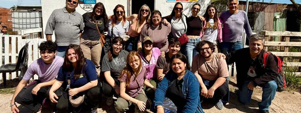 El martes 28 de septiembre, la Universidad Salesiana (UNISAL) inauguró el Módulo papa Francisco en Costa Blanca, un barrio periférico de Bahía Blanca. Con la bendición del rector de la Universidad, padre Guillermo Tanos, el proyecto de sensibilización curricular funcionará en la sede central de la sociedad de desarrollo Costa Blanca.