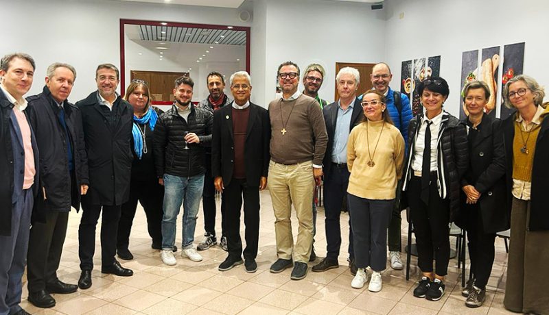 Don George Thanathil, Coordinatore generale delle IUS (Istituzioni Salesiane di Educazione Superiore) ha fatto visita martedì 21 ottobre al campus Istituto Universitario Salesiano Venezia (IUSVE) di Mestre all’interno del suo progetto di collegamento e valorizzazione delle diverse realtà mondiali salesiane che lavorano in ambito universitario e di studi superiori (Higher Education).