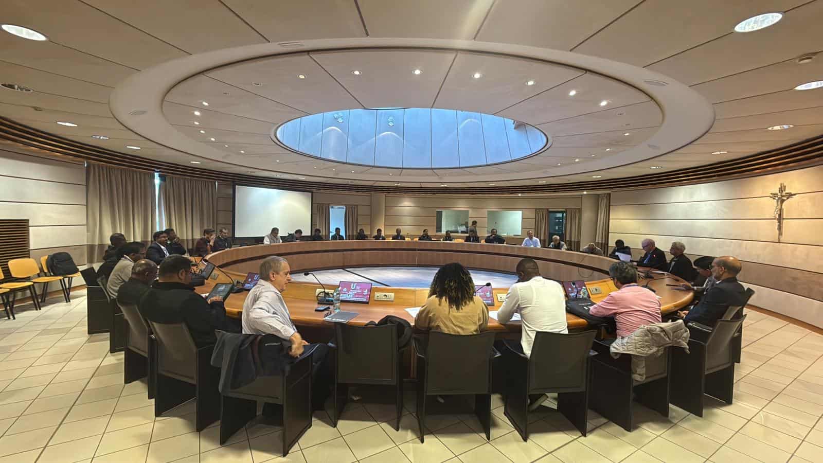 The second day of the International Conference on “Participatory Models in Salesian Higher Education: Synodal & Salesian Facilitation” unfolded with reflection at the Università Pontificia Salesiana. Following the spirit of communion and dialogue set during the opening day, participants engaged deeply with the realities, challenges, and opportunities shaping the present and future of higher education within the Salesian world.