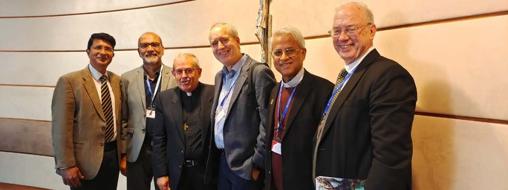 The Three-Day Conference on Salesian Facilitation came to a close on 30 October at the Salesian University, Rome, and concluded on 31st October 2025 at Sede Centrale Salesiana, Rome. It was preceded by the IUSTO one-day event on Salesian Facilitation in Higher Education on 23 October 2025 at Rebaudengo, Turin and marked a significant step in the effort to translate synodality—a way of walking together—into a concrete pedagogical and institutional methodology for higher education. Rooted in the Salesian tradition of participatory education, this initiative, as a pilot venture, seeks to enlarge an ongoing attempt to integrate listening, discernment, and co-responsibility into the very fabric of Salesian academic life.