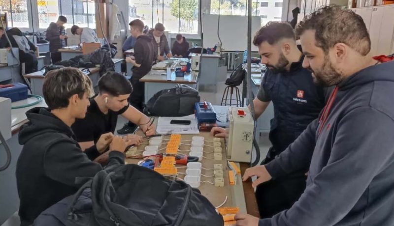 La Escola Universitària Salesiana de Sarrià (EUSS) ha introducido en este año académico un nuevo módulo didáctico opcional en sus carreras de ingeniería. Se trata de una iniciativa pionera a nivel nacional que busca ampliar las competencias profesionales de los futuros ingenieros y reforzar la formación humanística del centro.