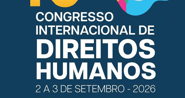 A Escola de Direito e Administração Pública da Universidad Católica Silva Henríquez (UCSH) anunciou a abertura da chamada de trabalhos para o X Congresso Internacional de Direitos Humanos, que ocorrerá nos dias 2 e 3 de setembro de 2026. Com o tema “Comemorando uma Década de Compromisso”, o evento convida docentes, estudantes, acadêmicos e membros da sociedade civil, tanto nacionais quanto estrangeiros, a apresentarem suas pesquisas.