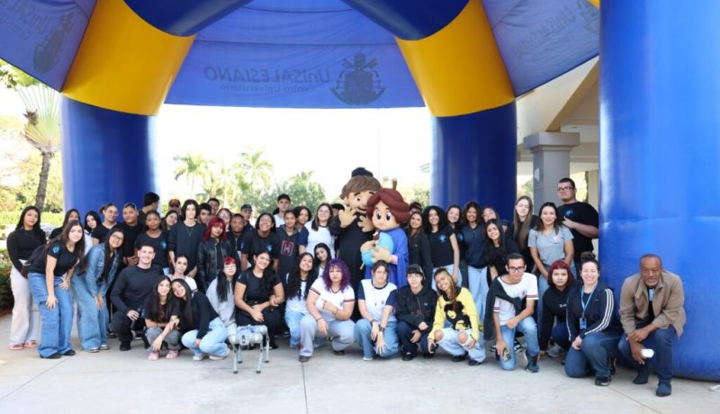 O câmpus do UniSALESIANO se transformou, nos dias 17 e 18 de setembro, em um grande espaço de descobertas, experiências e possibilidades. Mais de 4.500 estudantes da rede pública e privada de Araçatuba e região participaram do Universo UniSALESIANO, conhecendo de perto os 21 cursos de graduação oferecidos pela Instituição.