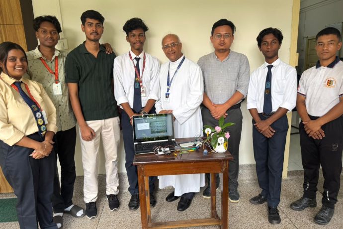 The Radio Club members of Salesian College (Autonomous), Siliguri marked National Radio Day with the public unveiling of ECOTUNES, an innovative project that transforms electrical signals from living plants into musical patterns. Conceived by M.Sc Psychology student Anand Kumar, Founder of the Radio Club, and developed by BCA student Ronish Minj with the Tech Team, ECOTUNES blends plant sensing, electronics, programming and sound to create an interactive audio‑visual experience. Using electrodes, the system detects subtle electrical variations in plants, processes them digitally, and converts them into musical output, complemented by LED displays simulating emotional states.