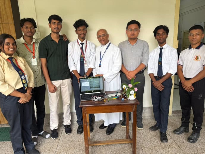 The Radio Club members of Salesian College (Autonomous), Siliguri marked National Radio Day with the public unveiling of ECOTUNES, an innovative project that transforms electrical signals from living plants into musical patterns. Conceived by M.Sc Psychology student Anand Kumar, Founder of the Radio Club, and developed by BCA student Ronish Minj with the Tech Team, ECOTUNES blends plant sensing, electronics, programming and sound to create an interactive audio‑visual experience. Using electrodes, the system detects subtle electrical variations in plants, processes them digitally, and converts them into musical output, complemented by LED displays simulating emotional states.