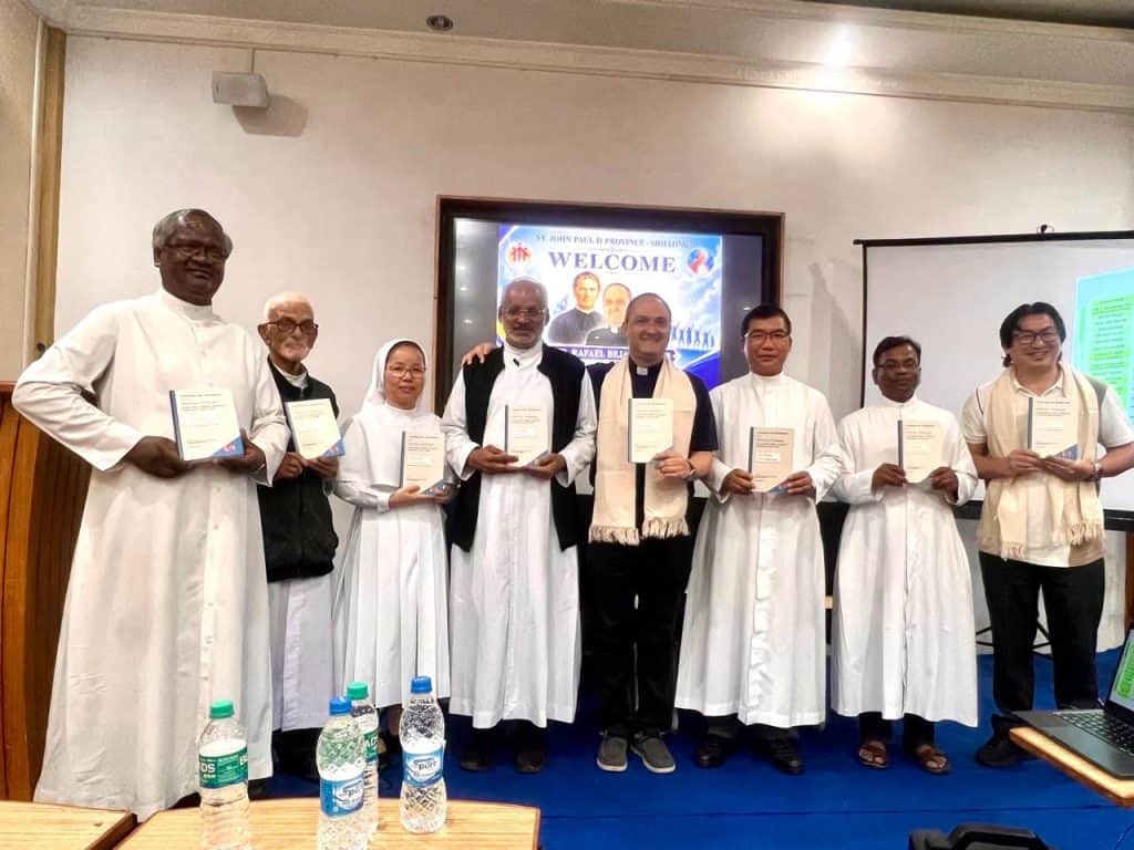 The research publication, titled “Assessing the Realisation of the Salesian Pedagogy in Don Bosco Higher Education Institutions across India”, was formally released by Rev. Fr. Rafael Bejarano SDB, General Counsellor for Youth Ministry, in the presence of leading educators, researchers, and institutional heads.