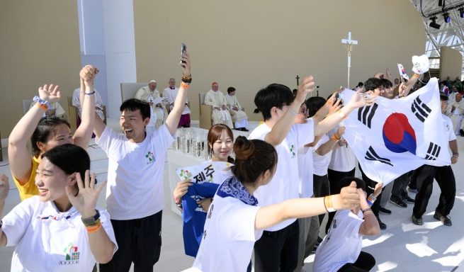 Pope Leo XIV Invites Young People Worldwide to Register for World Youth Day Seoul 2027